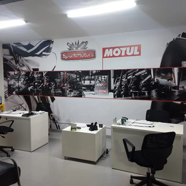 Spark Motors  — foto 2